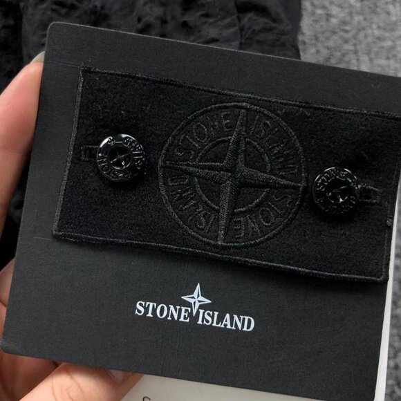 Stone Island Pleated Zip Hooded Jacket - Picture 4 of 14